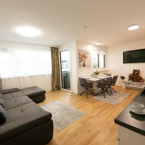 Apartament Schoenes Living Am Donauufer, Viena