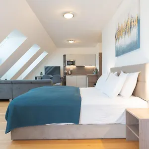 Apartament Triester, Viena
