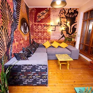 Wanderlust Hostel Almatı
